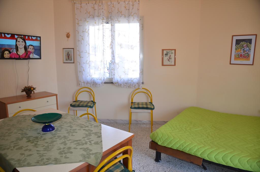 Casa Susanna Fondachello  Eksteriør billede