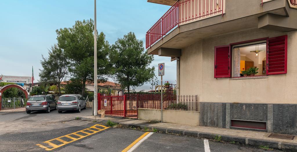 Casa Susanna Fondachello  Eksteriør billede