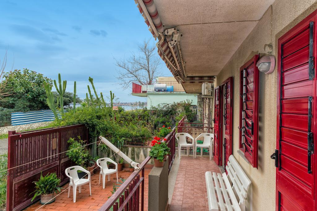 Casa Susanna Fondachello  Eksteriør billede
